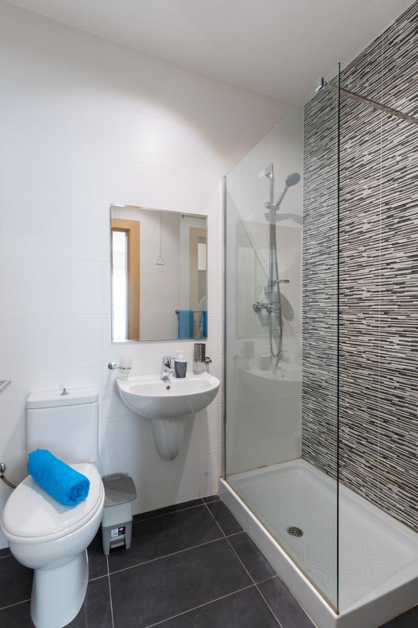 2 Bedroom In Central St Julians Prime Location In Paceville Apt 3 By Vaganza Saint Julian's Ngoại thất bức ảnh