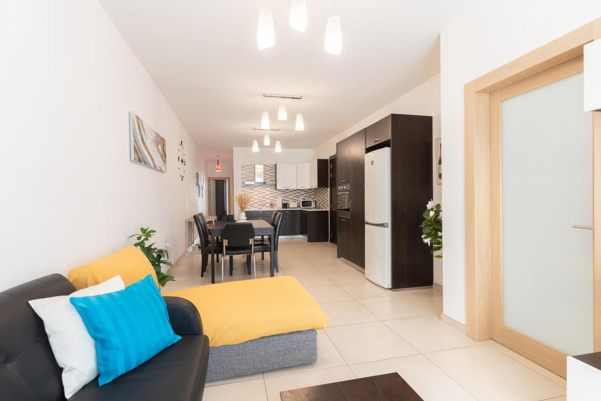 2 Bedroom In Central St Julians Prime Location In Paceville Apt 3 By Vaganza Saint Julian's Ngoại thất bức ảnh